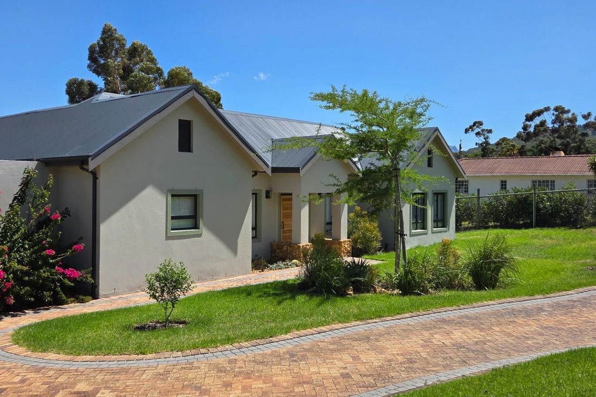 4 bedroom house for Rent - Photo 2