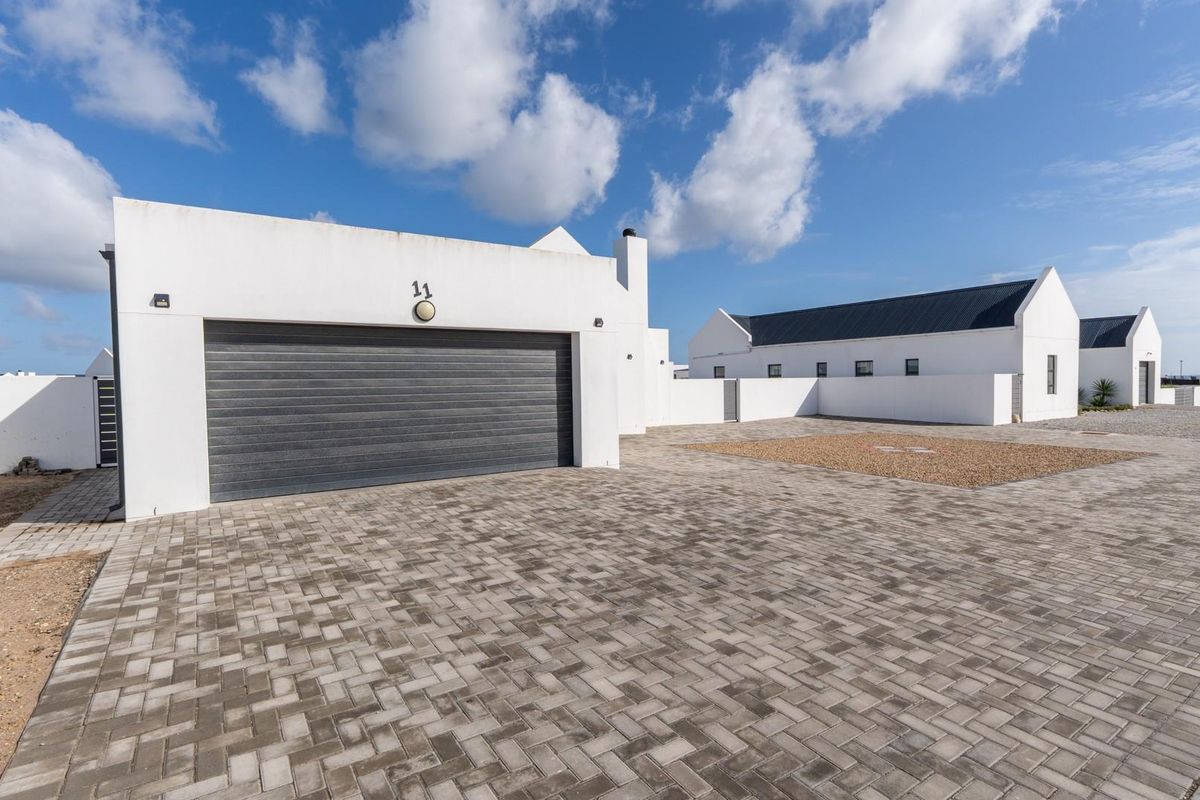 COASTAL CHARM MEETS EASY LIVING - JUST STEPS FROM THE BEACH - Photo 2