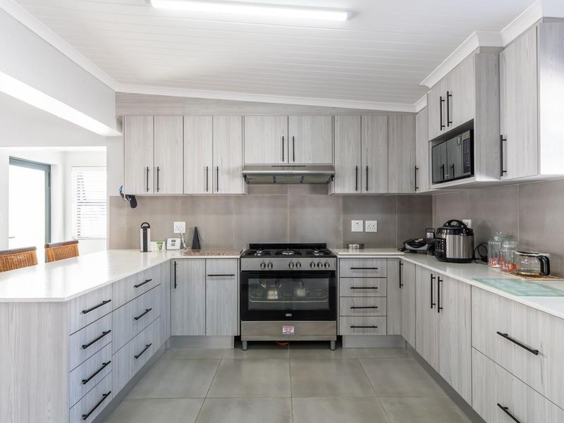 COASTAL CHARM MEETS EASY LIVING - JUST STEPS FROM THE BEACH - Photo 8