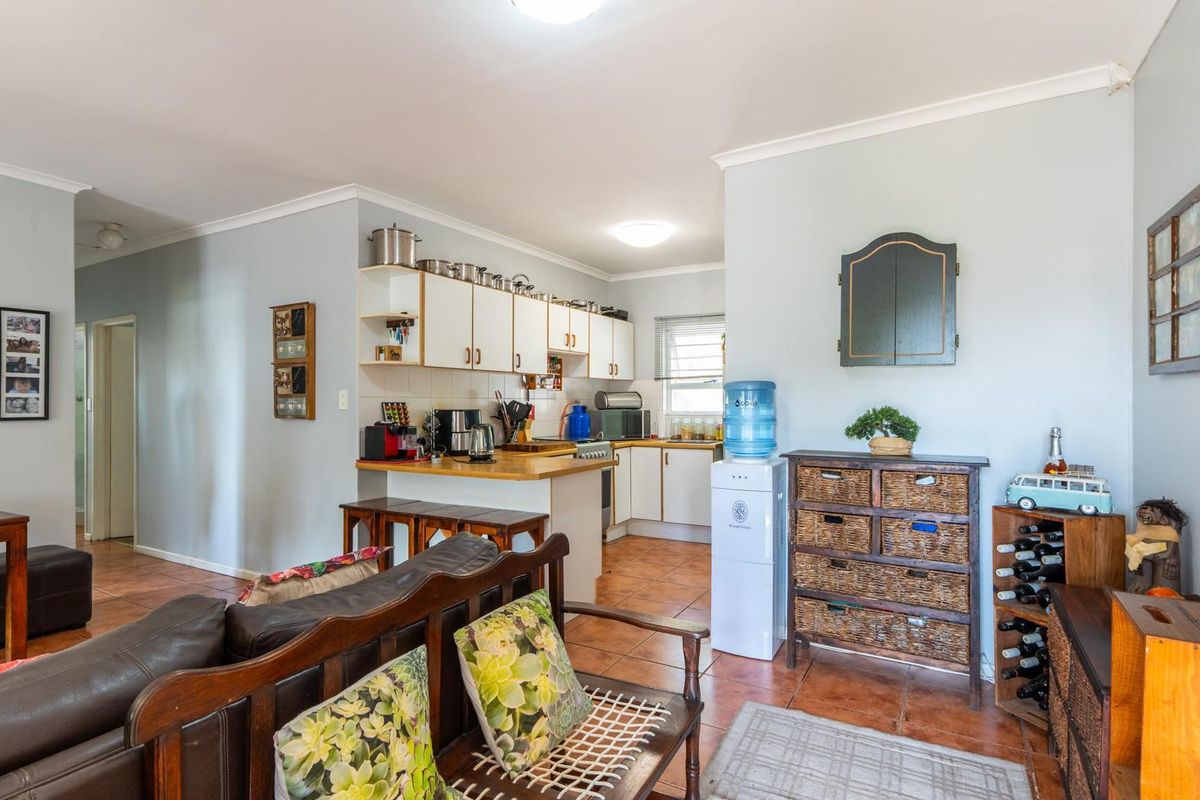 Three Bedroom House For Sale in Northern Paarl - Photo 5