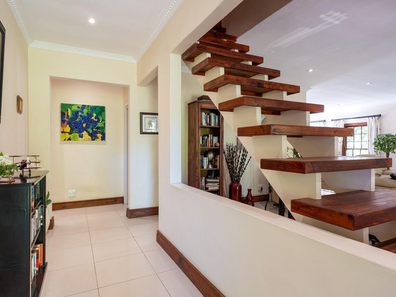 Exceptional Onder-Papegaaiberg Home with Modern Extras - Photo 6