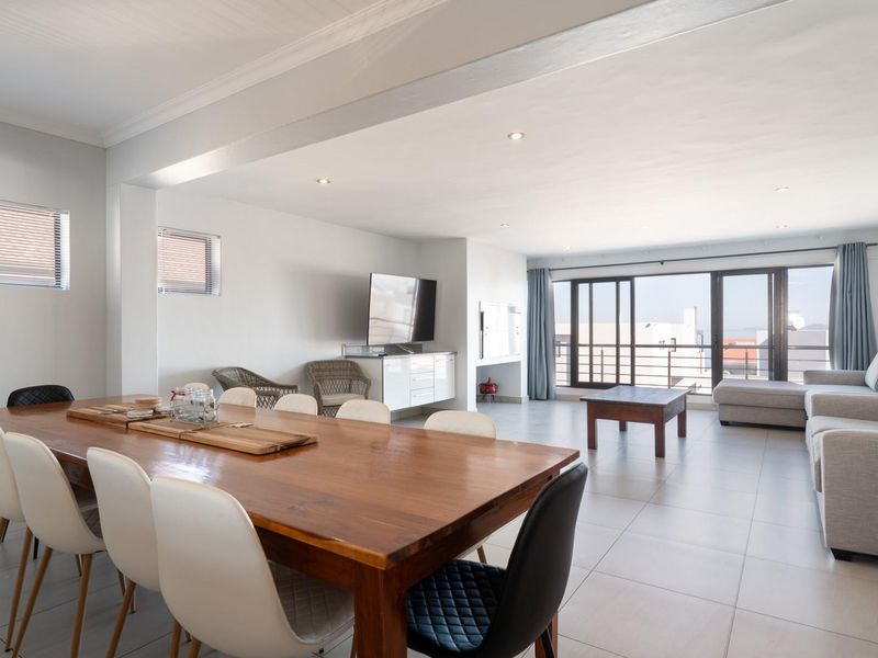 Versatile 5-Bedroom Home in Sought-After Calypso Beach - Ideal for Family Living or Income Generatio - Photo 9