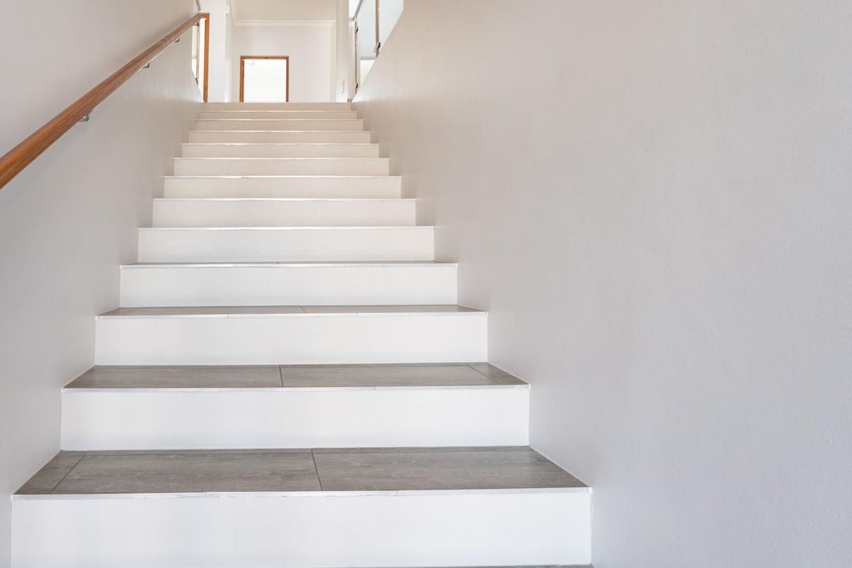 Versatile 5-Bedroom Home in Sought-After Calypso Beach - Ideal for Family Living or Income Generatio - Photo 4