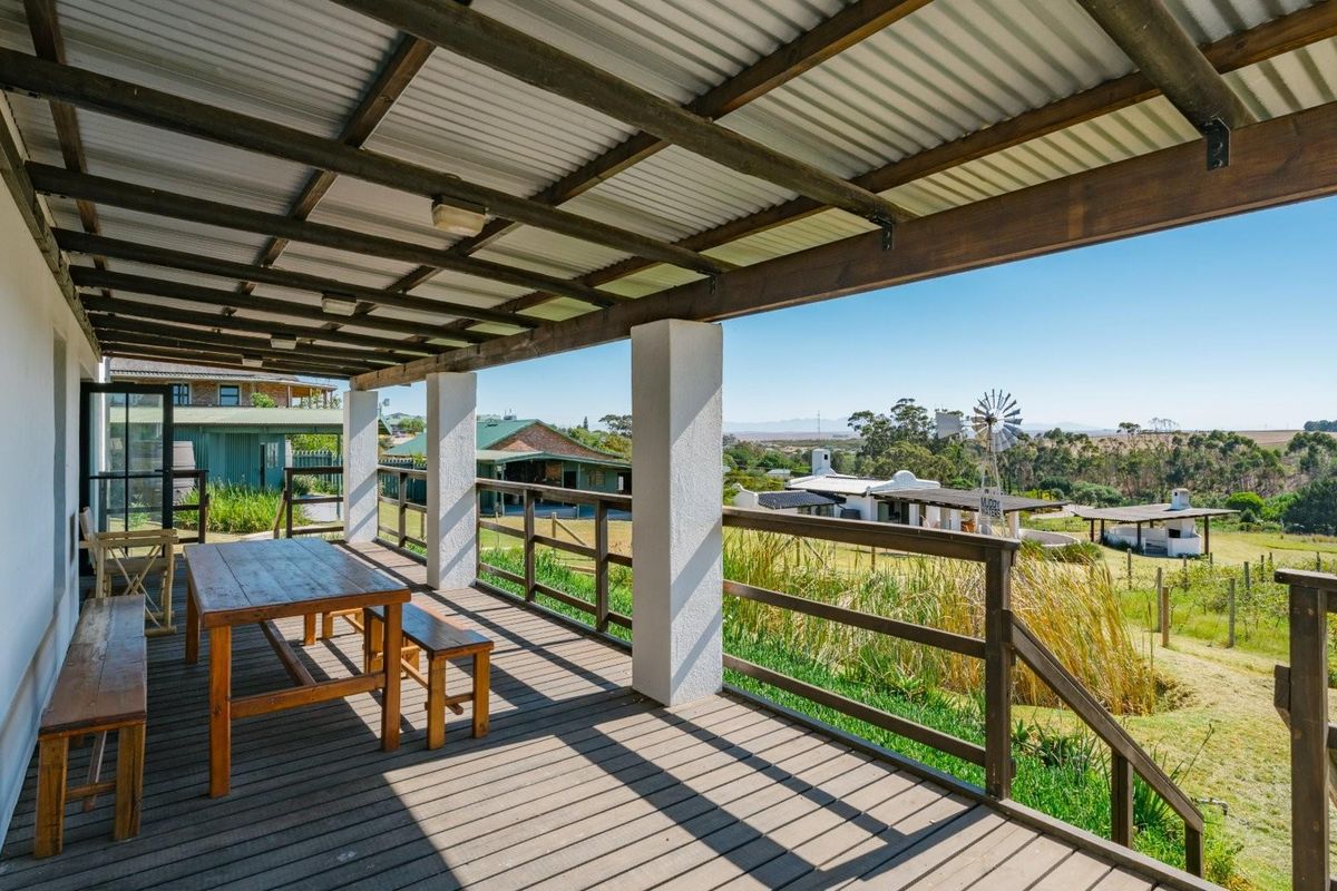 "Muddy Waters" Small Holding House and outbuildings in Napier, Cape  R5,3m - Photo 3