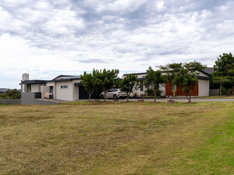 Large, Vacant Stand for sale - Photo 2