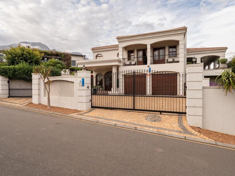 GOLDEN HILL | FAMILY HOME with FALSE BAY VIEWS, SOLAR and MODERN EFFICIENCY FEATURES - Photo 2