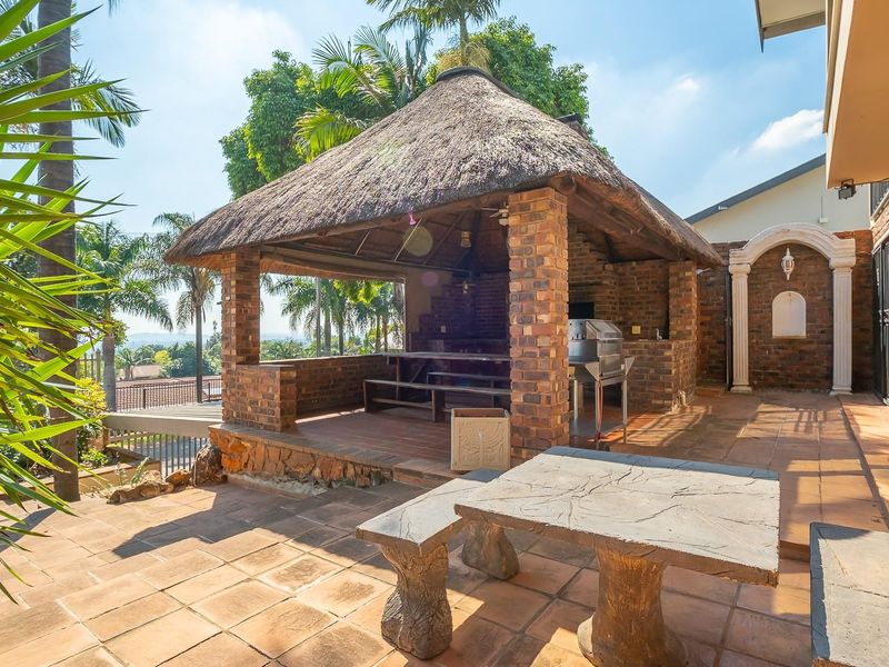 Mountain-Side Bargain - Priced to Sell FAST! - Photo 5