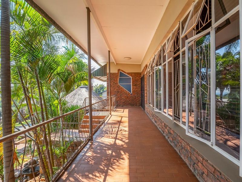 Mountain-Side Bargain - Priced to Sell FAST! - Photo 10