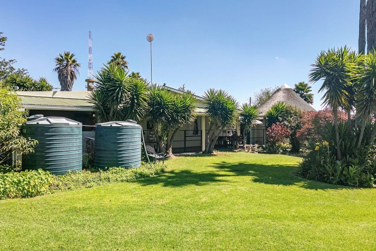 Your Private Farm Retreat Just Minutes from Town - Photo 3