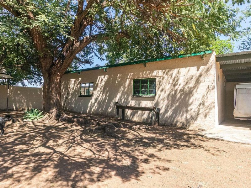 Your Private Farm Retreat Just Minutes from Town - Photo 10