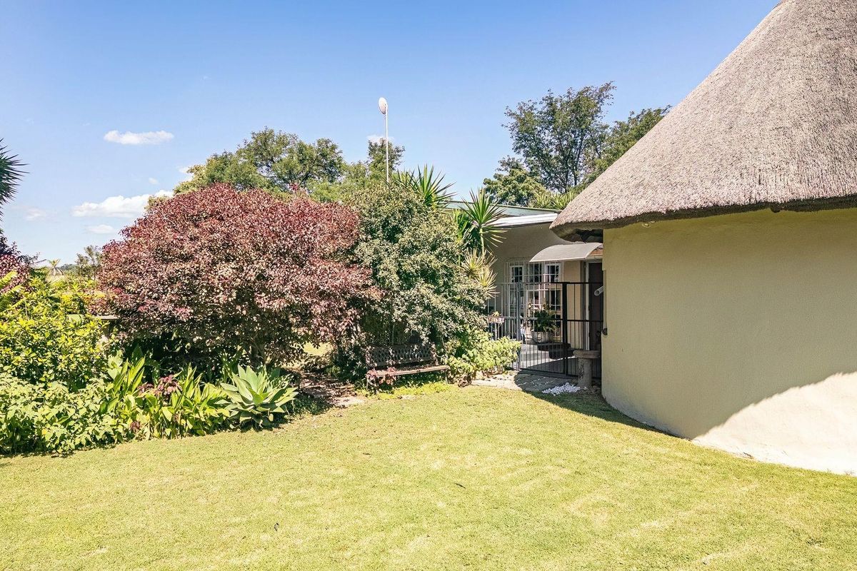 Your Private Farm Retreat Just Minutes from Town - Photo 4