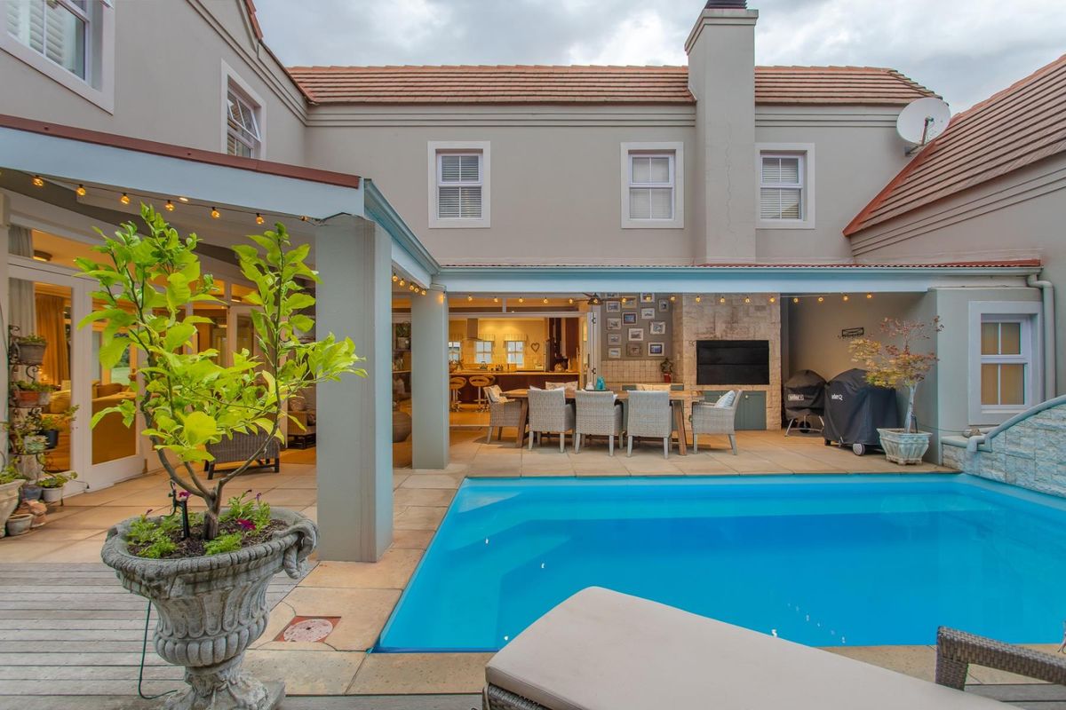 House Under Offer in Boschenmeer Golf Country Estate Paarl - Photo 3