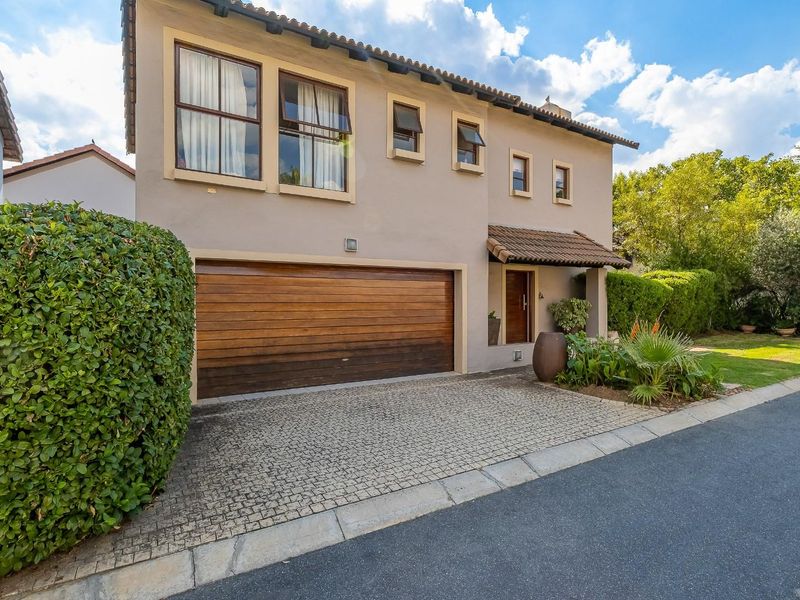 Modern Lock Up and Go Living in a Prime Fourways Location - Photo 3