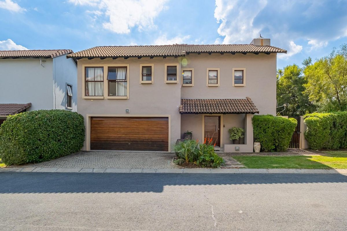 Modern Lock Up and Go Living in a Prime Fourways Location - Photo 2