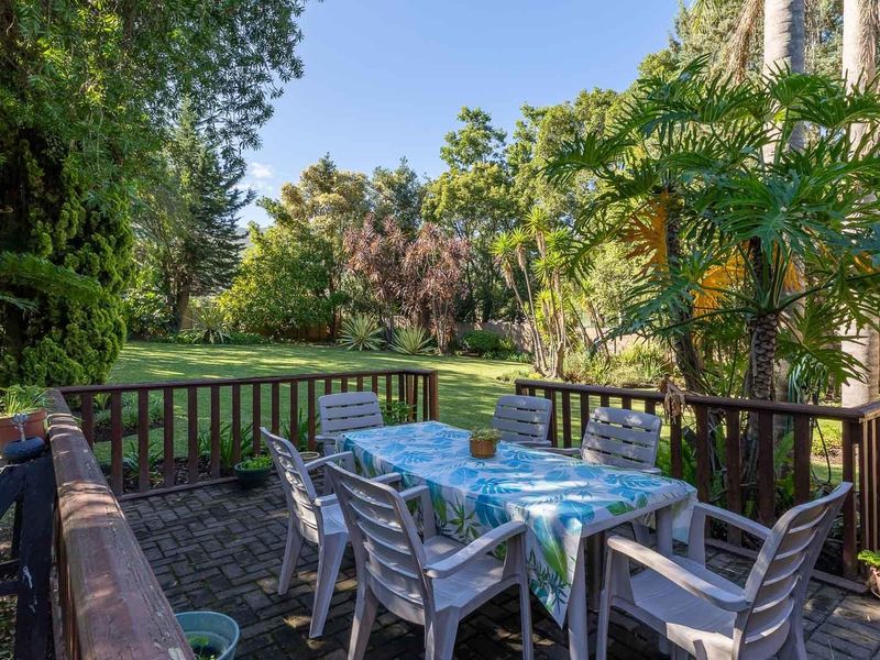 Charming North facing family home - Photo 3