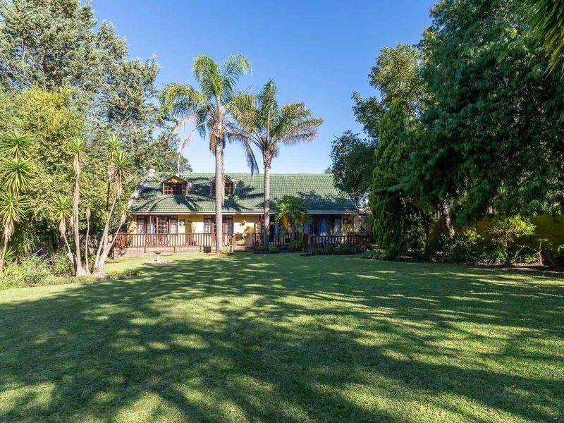 Charming North facing family home - Photo 4