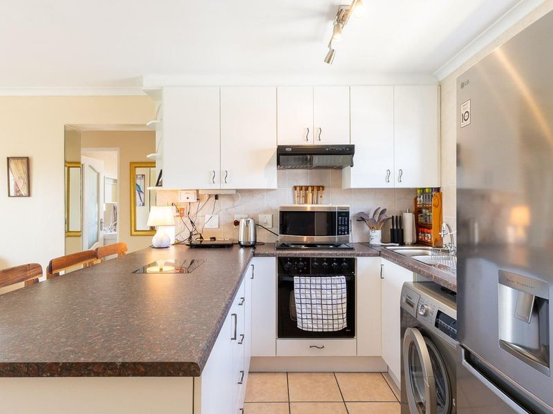 Apartment For Sale in Vredekloof East Brackenfell - Photo 3