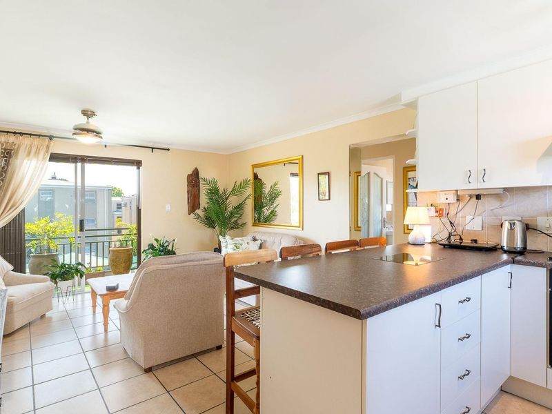 Apartment For Sale in Vredekloof East Brackenfell - Photo 4