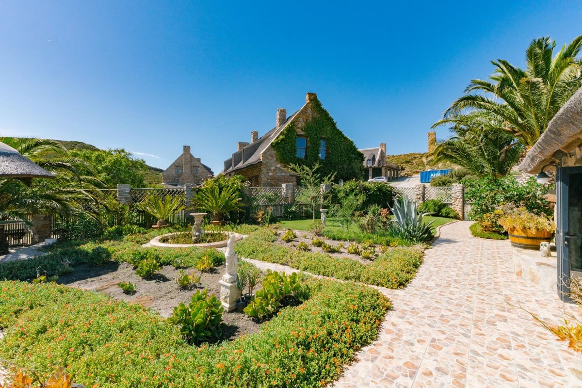 Luxury Living At Kings Hill Lifestyle Estate - Photo 4