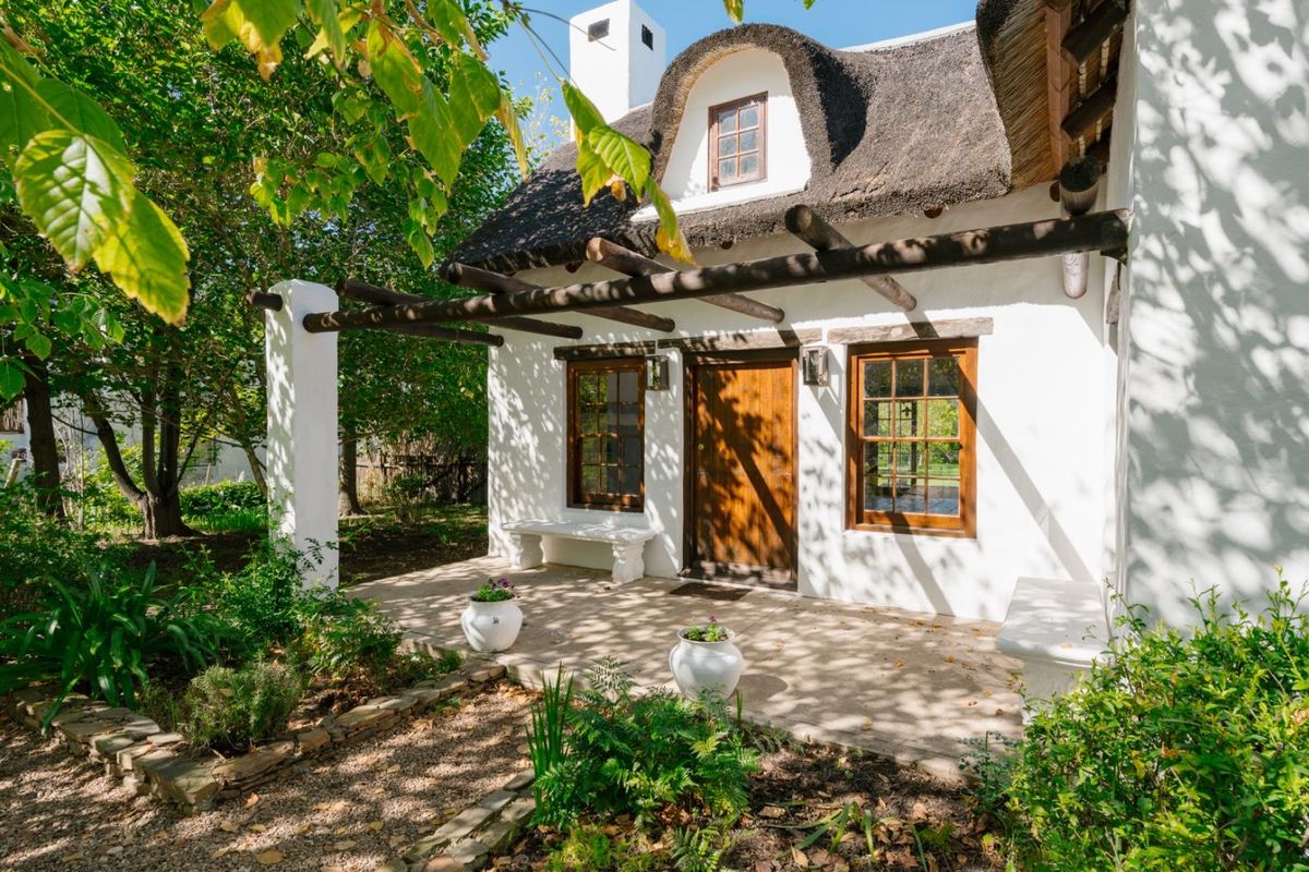 Authentic Greyton cottage in beautiful Queen Street - Photo 2