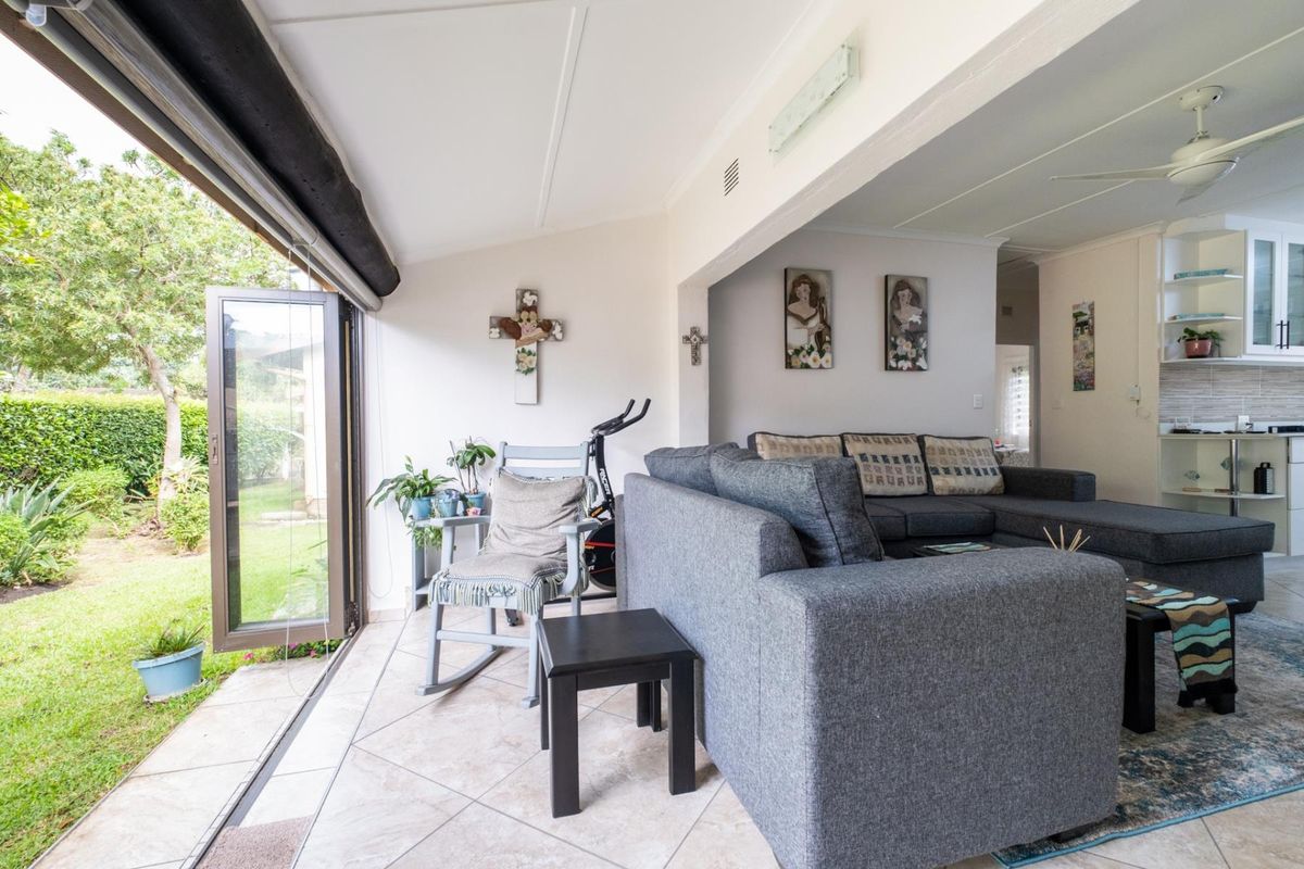 2 Bedroom 2 Bathroom Townhouse Modern Coastal Living in Villa Relax 2, Margate - Photo 5