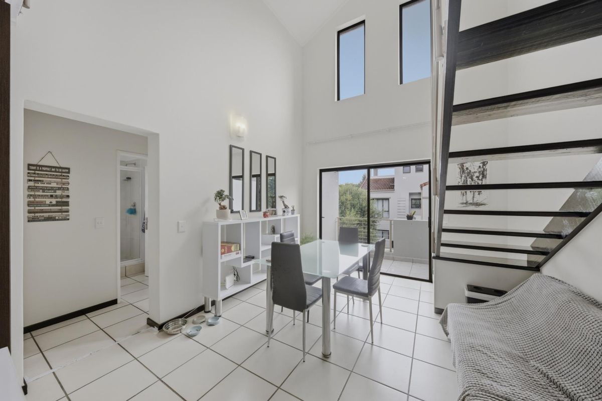 Two-bedroom luxurious loft apartment - Photo 3