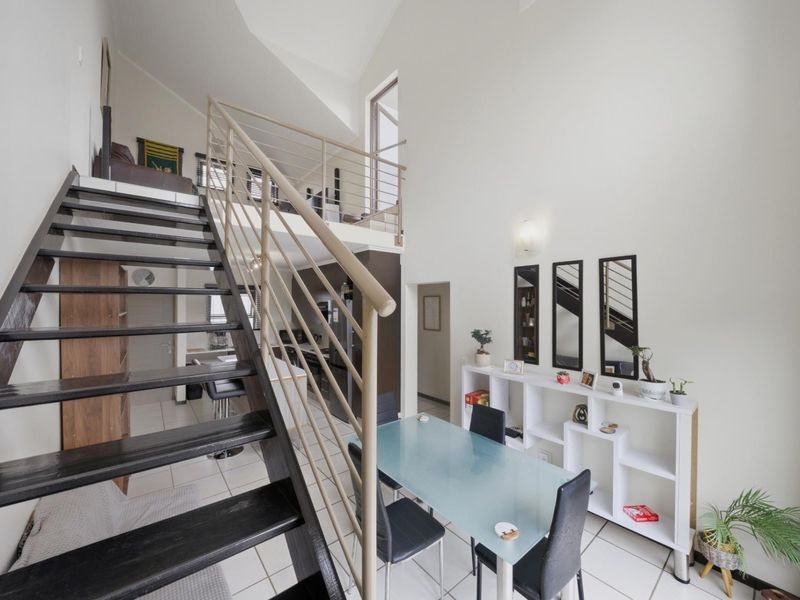 Two-bedroom luxurious loft apartment - Photo 9