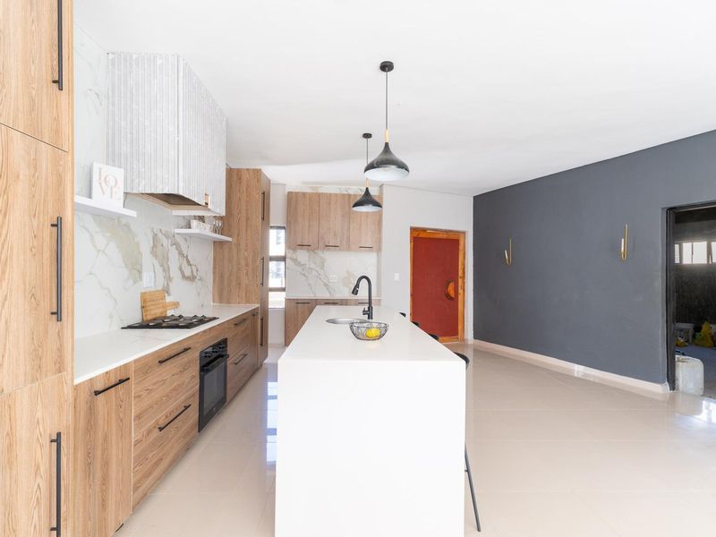 A Modern Retreat in Bendor Security Estate! - Photo 8