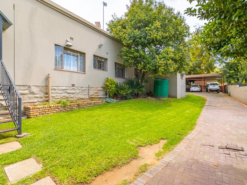 Tuscan Elegance Meets Versatile Family Living - A Home Designed for More Than Just Living - Photo 10