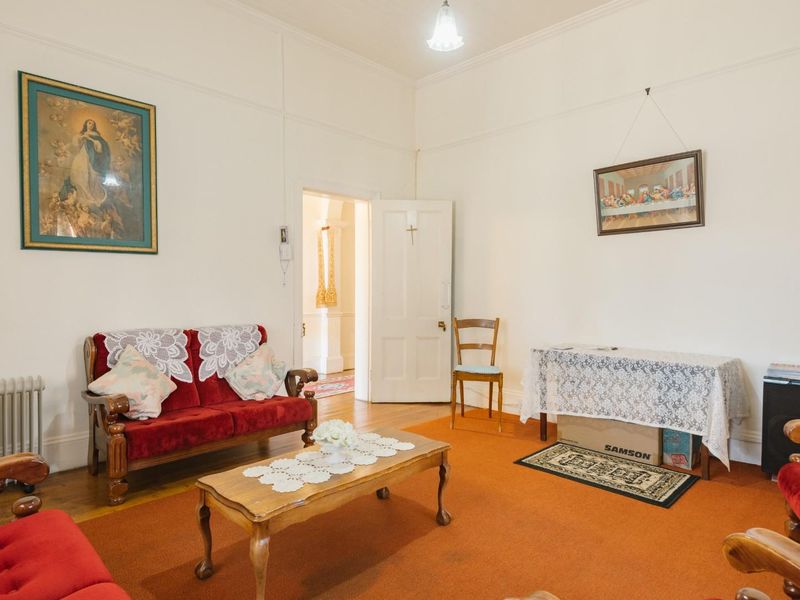 Unlock the Potential in This Charming Fixer-Upper! - Photo 5