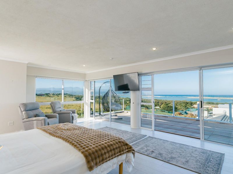 A Bird’s Eye View of the Ocean and Lagoon - Photo 2