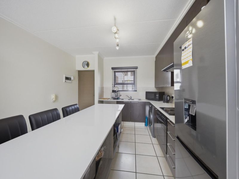 Perfectly located 2 Bedroom Loft at Marrakesh - Photo 10