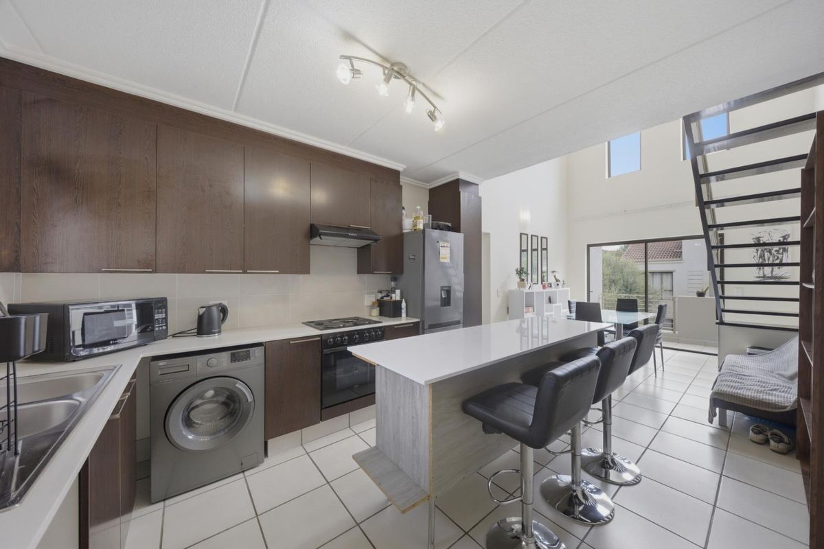 Perfectly located 2 Bedroom Loft at Marrakesh - Photo 4