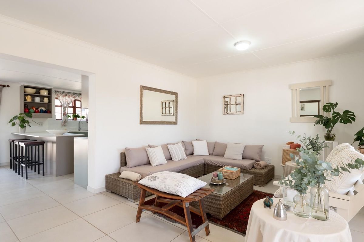 Country Cottage - Photo 5