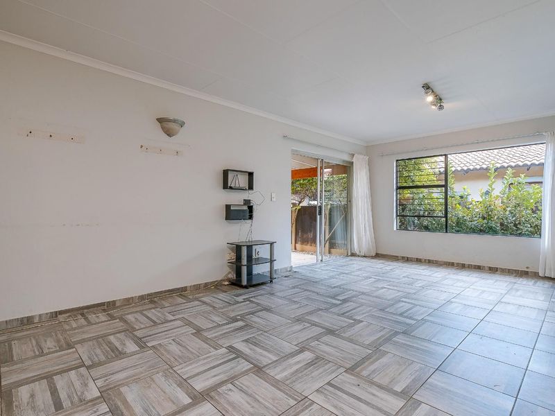 The Ideal Fourways  Starter home Priced to Go! - Photo 4