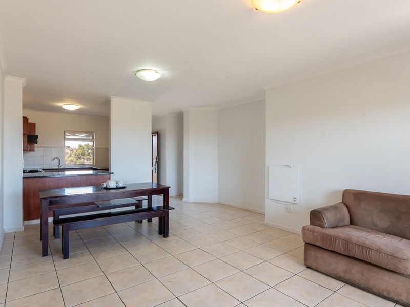 First Floor Apartment with 3 bedrooms in Langebaan Country Estate - Photo 9