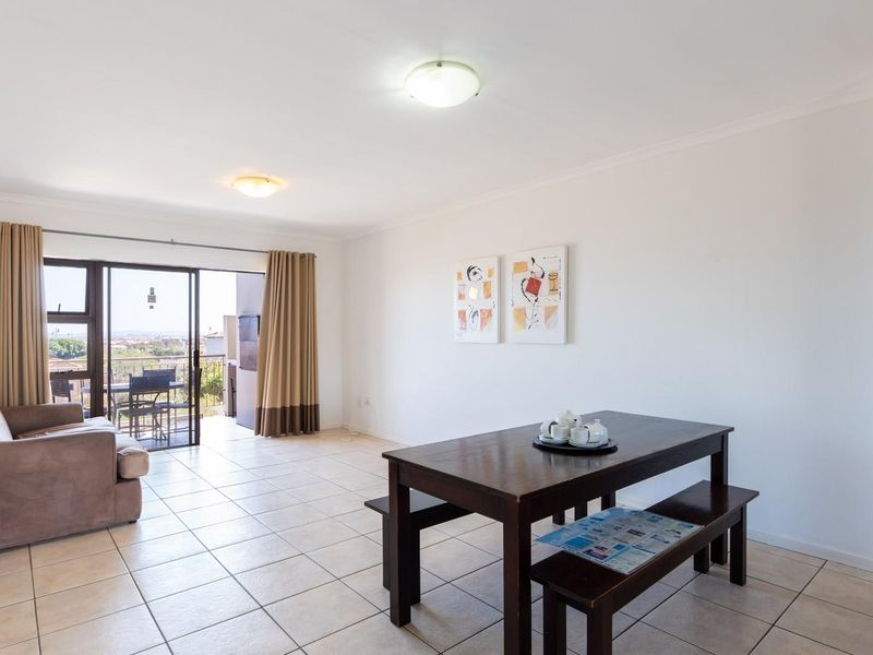 First Floor Apartment with 3 bedrooms in Langebaan Country Estate - Photo 8
