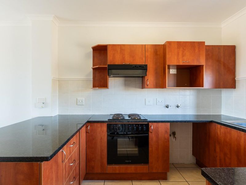 First Floor Apartment with 3 bedrooms in Langebaan Country Estate - Photo 6