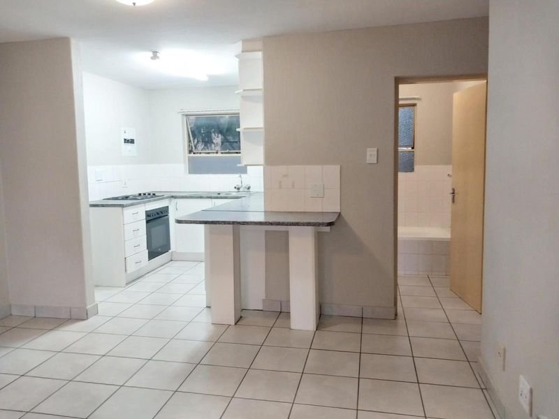 Charming 2-Bed, 1-Bath Rental in Cayman Bay - Photo 4