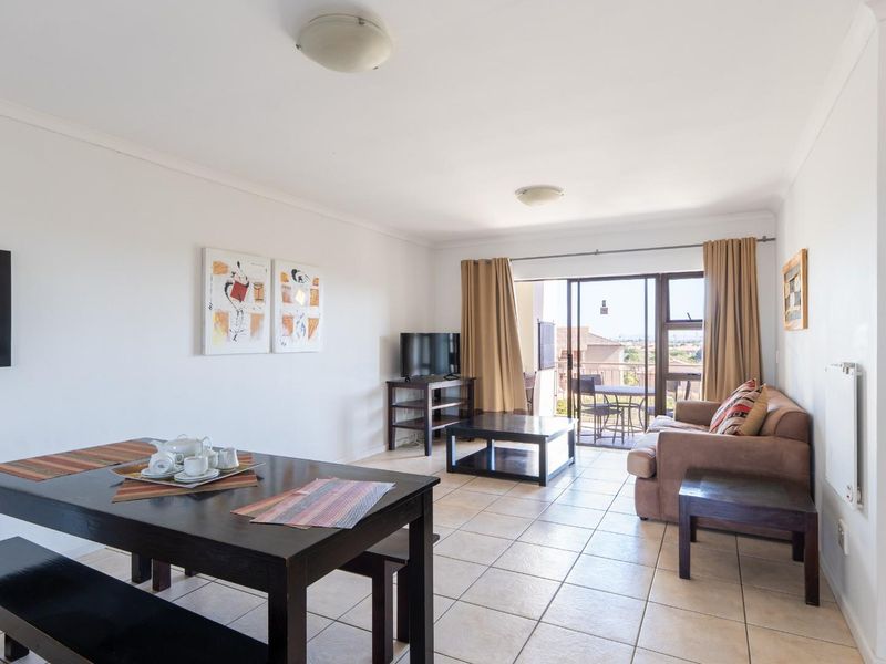 3-Bedroom First Floor Apartment in Langebaan Country Estate - Photo 8