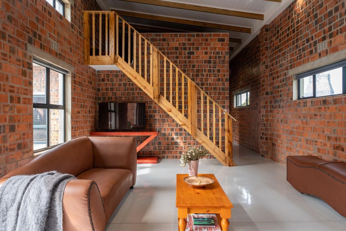 Contemporary home in beautiful Betty's Bay - Photo 4