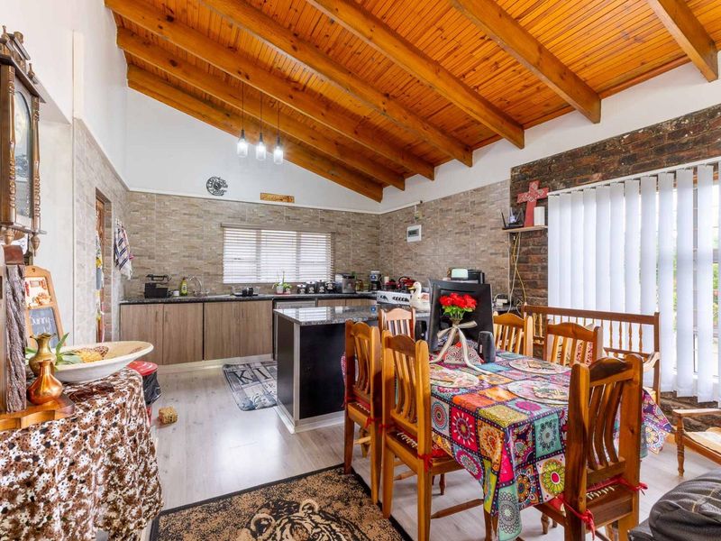 Family Haven with Ocean Views in Dana Bay - Photo 8