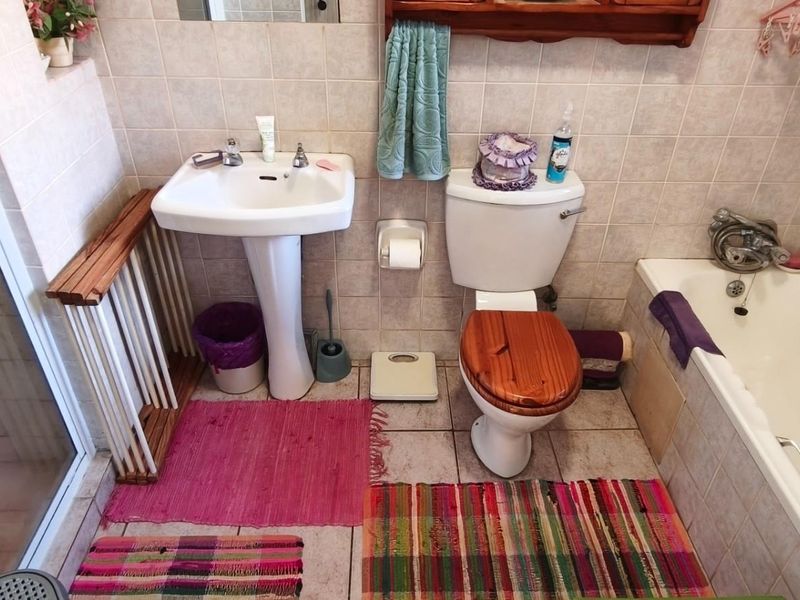 3 Bedroom 2 Bathroom 2 Garage for Sale in Eldoraigne - Photo 6