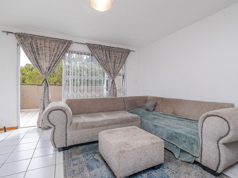 Modern Elegance in the Heart of Bryanston - Photo 3