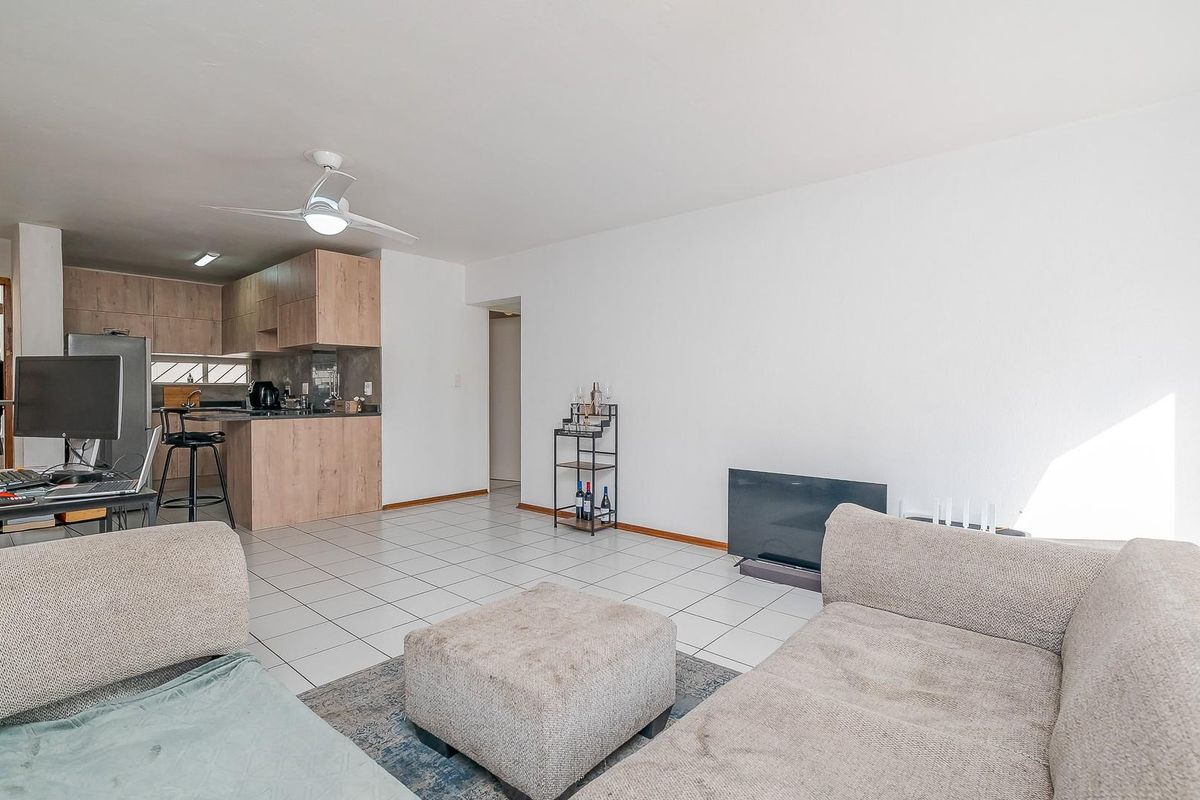 Modern Elegance in the Heart of Bryanston - Photo 5