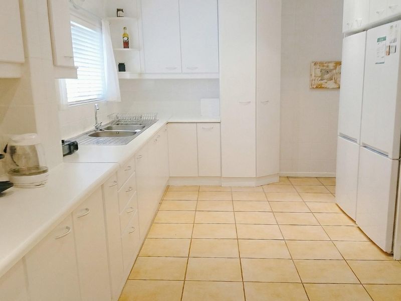 RARE 9-BEDROOM GEM IN ONDER-PAPEGAAIBERG - Photo 7