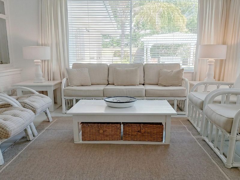 RARE 9-BEDROOM GEM IN ONDER-PAPEGAAIBERG - Photo 6