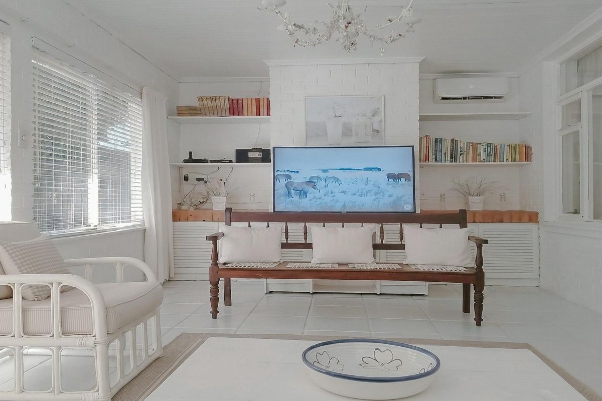 RARE 9-BEDROOM GEM IN ONDER-PAPEGAAIBERG - Photo 5