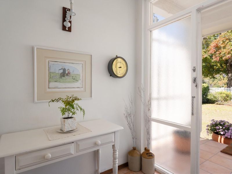 RARE 9-BEDROOM GEM IN ONDER-PAPEGAAIBERG - Photo 8