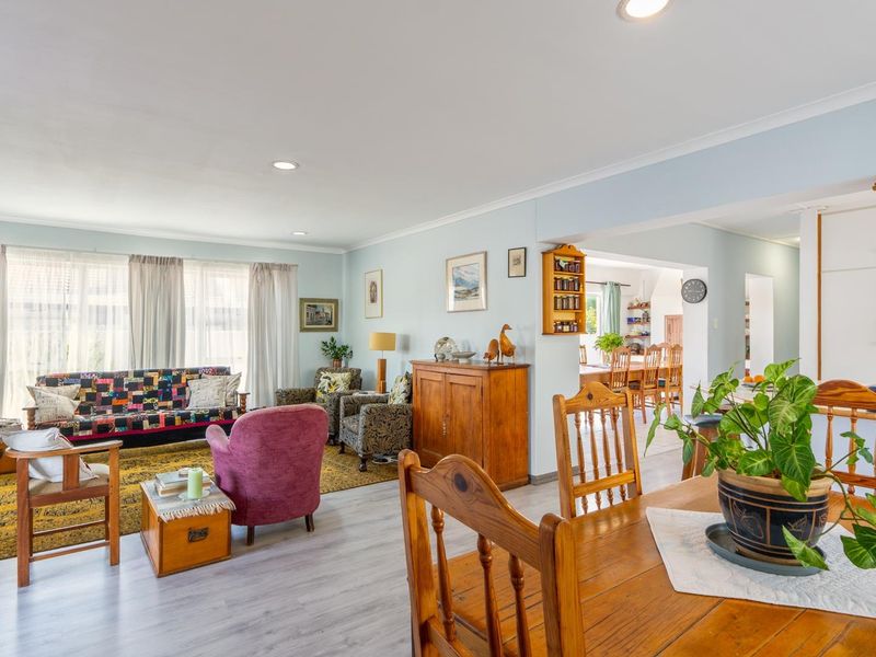 Well-located North-Facing Home with exceptional potential in Westcliff - Photo 8